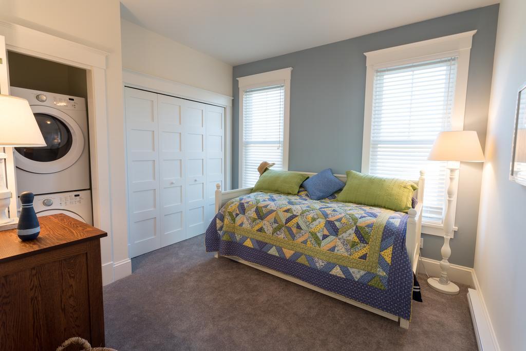 Sandbanks Summer Village Cottages Cherry Valley Dış mekan fotoğraf